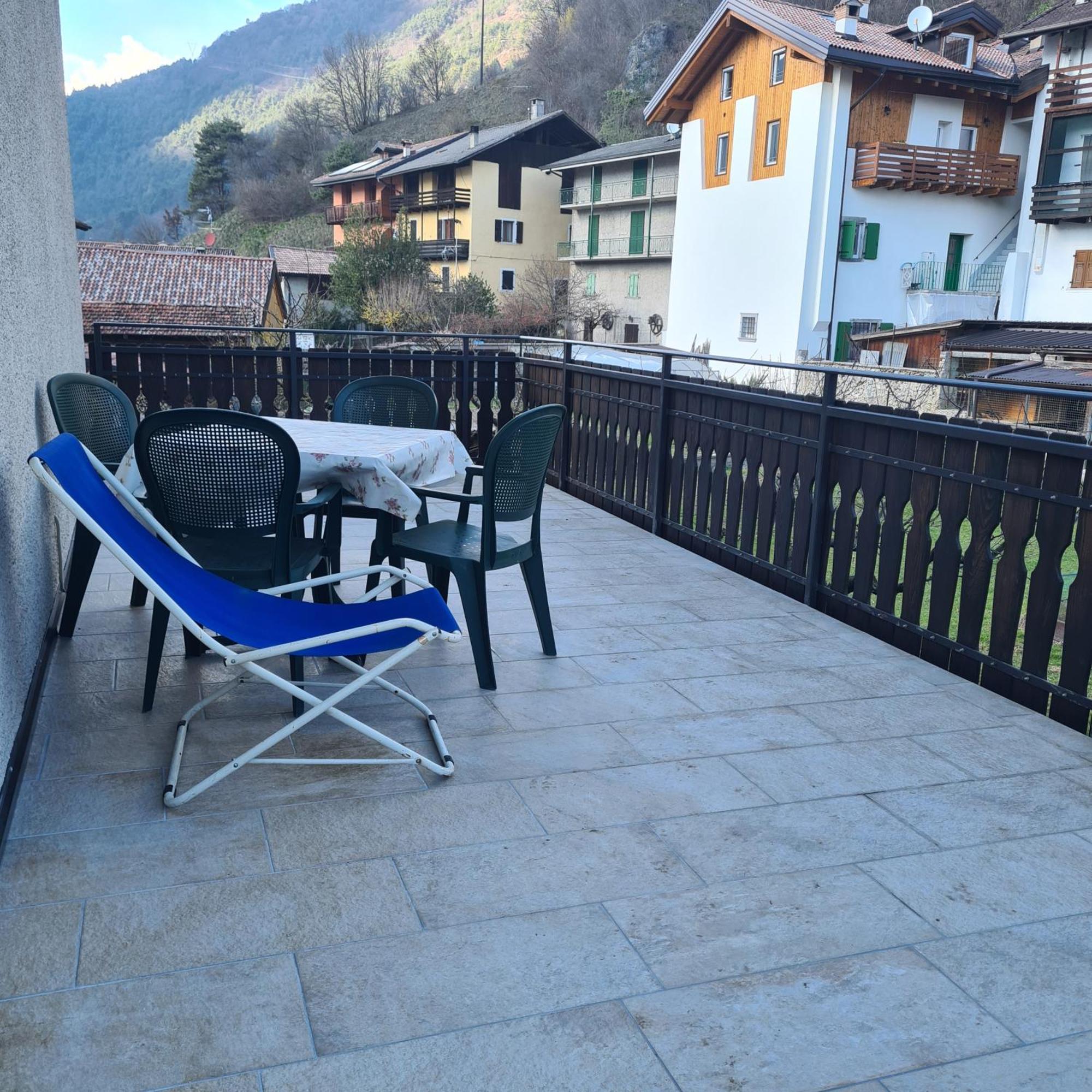 Apartamento Bioledro Casa Lena Mezzolago Exterior foto